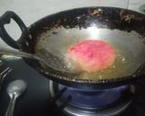 A picture of step 3 of Beetroot aloo kachori.