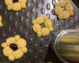 A picture of step 12 of ☆Bredele with Jam☆.