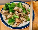 Hình bước làm 3 của món Ức gà xào broccoli