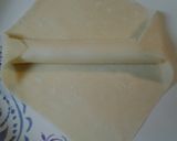 A picture of step 1 of Cheese stick eggrolls.