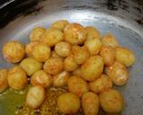 A picture of step 4 of Baby potato fry.