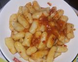 Foto langkah ke 5 dari resep Teokkbokki (Kue Beras Pedas Korea).