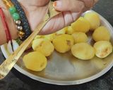 हरा लहसुन वाली आलू दम रेसिपी चरण 1 फोटो