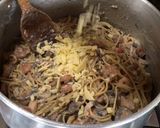Foto del paso 4 de la receta: Spaghetti con mariscos en salsa blanca 🍝 🦐