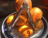 A picture of step 9 of Spiced Buns.