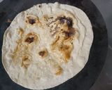 झटपट चपाती पासून फ्रँकी (Chapati Frankie Recipe In Marathi) रेसिपी स्टेप 3 फोटो 