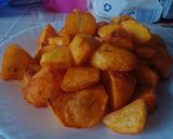 A picture of step 3 of Rosemary potato wedges #authormarathon #localingredientscontest.