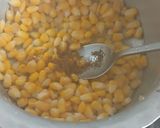 A picture of step 1 of Sweet corn chat.