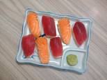 SAKE & MAGURO NIGIRI (Sushi cá hồi và cá ngừ) bước làm 3 hình
