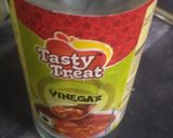 A picture of step 2 of Vinegar Wale Onions.
