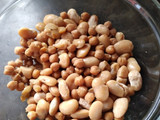 Hamburguesa de garbanzos y porotos pallares