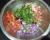 मूंग स्प्राउट सलाद (moong sprouts salad recipe in Hindi) रेसिपी चरण 3 फोटो