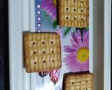 A picture of step 1 of Biscuit sandwich 🥪.
