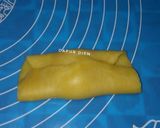 Foto langkah ke 5 dari resep Bolen Pisang Lilit.