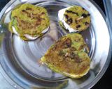 A picture of step 4 of Mixed veg multigrain chilla sandwitch.