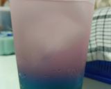 Foto langkah ke 2 dari resep Es Bunga Telang Lemon.