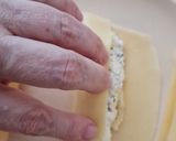 Foto del paso 2 de la receta: Rollitos de queso 🧀 "pseudo canelones" sin masa 🗓
