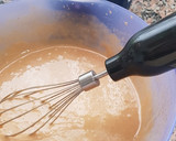 Foto del paso 4 de la receta: Bizcocho con leche de avellanas y pepitas de chocolate