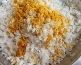 A picture of step 1 of Indori poha.
