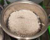 Foto langkah ke 1 dari resep Mango Sticky Rice (Khao Niau Mamuang).