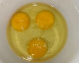 Foto langkah ke 2 dari resep Telur Dadar Pedas.