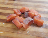 Foto del paso 4 de la receta: Garbanzos con salmón con un toque picante y sabor Cookpad