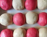 Foto langkah ke 4 dari resep Roti Sobek Kukus Merah Putih (Tanpa Telur).