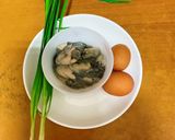 A picture of step 1 of Chive and Oyster Omelette.