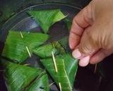 Foto langkah ke 6 dari resep Lupis Ketan Hitam.