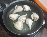 Foto del paso 3 de la receta: Jamoncitos de pollo en salsa de almendras con papas cocidas