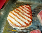 Foto del paso 3 de la receta: Solomillo de vaca, acompañado de salsa de leche de coco