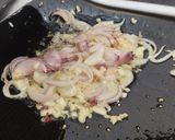 Foto langkah ke 1 dari resep Sambal Sapi iris.