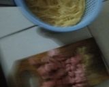 Foto langkah ke 1 dari resep Spaghetti Aglio Olio Manis.