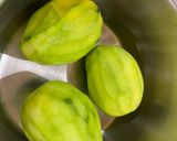 A picture of step 1 of Chundo (Mango).