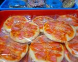 Foto langkah ke 9 dari resep Pizza mini ekonomis (pizza kw).