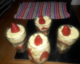Foto del paso 6 de la receta: Postre de frutilla y crema pastelera