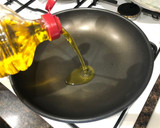 Foto del paso 4 de la receta: Cola de rape a la plancha con brócoli espárragos y tomate Cherry en Lékué