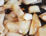 Foto del paso 3 de la receta: Rollos de hojaldre con crema pastelera y manzanas caramelizadas
