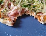 Foto del paso 3 de la receta: Pizza de tapa de empanadas en sartén