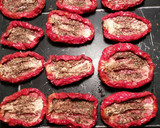 Foto del paso 7 de la receta: Tomates secos sabor anchoas y albahaca en aceite