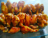 Foto del paso 4 de la receta: Alitas de pollo con miel en salsa bbq