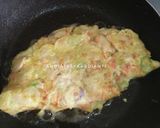 Foto langkah ke 5 dari resep Telur Dadar Macaroni (mpasi 1y+).