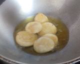 A picture of step 7 of Besan ki khasta mathri.