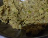 A picture of step 7 of Crispy Aloo Bade.