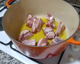 Foto del paso 2 de la receta: Guiso de costillas y patatas con picada de avellanas
