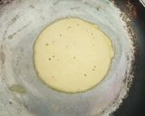 A picture of step 6 of Vanilla flavoured,strawberry jam pancakes.
