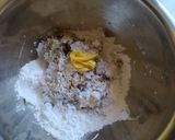Foto langkah ke 2 dari resep Donat Mochi Pisang.