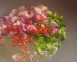 A picture of step 3 of Tomato and egg sauce.