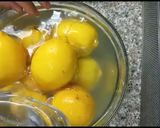 A picture of step 2 of Fresh lemon juice in jar|| and lemonade.