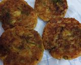 A picture of step 4 of Chole Tikki Chaat.